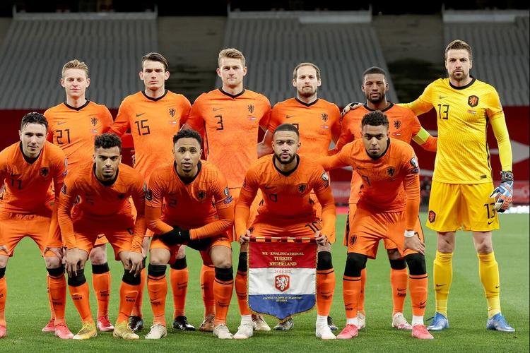 欧洲杯20号荷兰（欧洲杯20号荷兰队是谁）